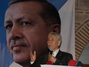 Arınç: “Sıkıntıları Biliyoruz Bunu Çözecek Yine Ak Parti’dir”
