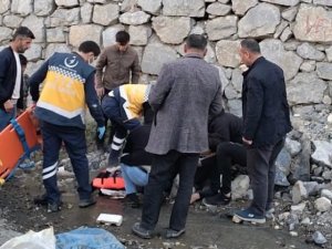 Bisikletiyle Duvardan Düşen Çocuk Yaralandı
