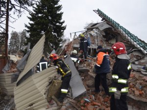 Borodyanka’da Arama Kurtarma Çalışmaları Devam Ediyor