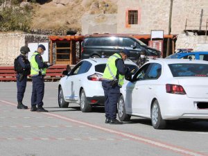 Aksaray Jandarma, Denetim Ve Eğitimlerle Kazaları Yüzde 13 Azalttı