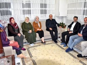 Doğanşehir’de Çat Kapı İftar Programları Sürüyor