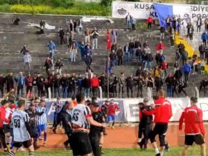 Play-off Maçında Yumruklar Havada Uçuştu