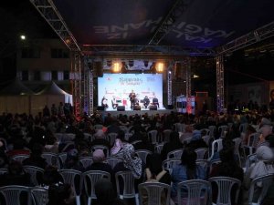 Kağıthane’de Ramazan Şiirler Ve Söyleşilerle Geçiyor