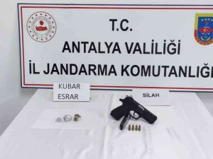 Yakalama Kararı Bulunan Şüpheli Jandarmaya Takıldı