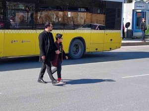 Alibeyköy’de Tramvaya Ulaşmak İsteyen Vatandaşların Zorlu İmtihanı