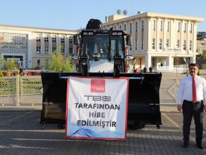 Türkiye Belediyeler Birliği’nden Cizre Belediyesine Kepçe Hibe Edildi
