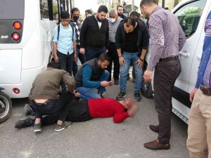Minibüsün Çarptığı Yaya Yaralandı