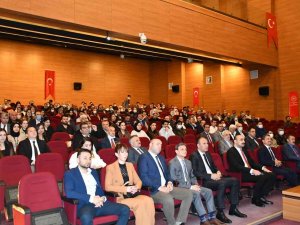 Siirt’te Bağımlılıkla Mücadele Temalı Çalıştay Düzenlendi