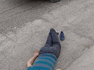 Yol Kenarında Hareketsiz Yatan Kişi Ekipleri Harekete Geçirdi
