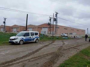 Dereyi Kırmızıya Boyayan Fabrikaya En Üst Sınırdan Ceza