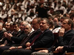 Sağlık Bakanı Koca: "Hekimlere Şiddet Uygulayanlar Tutukevine Sevk Edilecek"