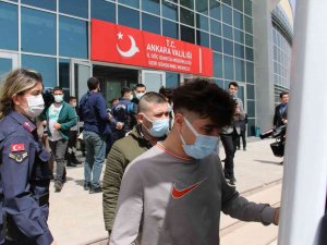 Düzensiz Göçmenler Ülkelerine Göçmen Geri Gönderme Merkezleri’nden Böyle Gönderiliyor