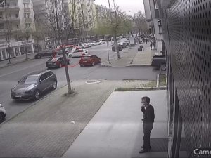 Kontrolsüz Dönüşün Zincirleme Kazayla Sonuçlandığı Kaza Anı Kamerada