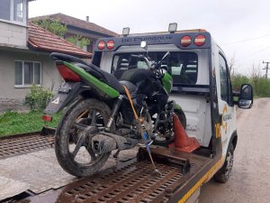 Çaldığı Motosikleti Kullanırken Jandarmaya Yakalandı