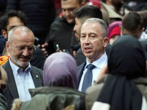 Spor Toto Süper Lig: Galatasaray: 0 - Yeni Malatyaspor: 0 (İ̇lk Yarı)
