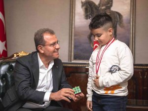 Matematikte Dünya Birincisi Erken, Başkan Seçer İle Buluştu