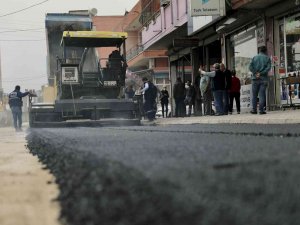 Yüreğir’de 3 Yılda 261 Bin Ton Sıcak Asfalt Döküldü