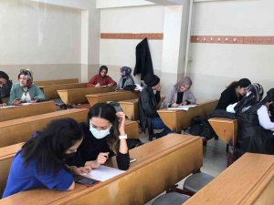 Atatürk Üniversitesi, Fen Bilgisi Öğretmenlerine Eğitim Veriyor