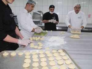 Pastanelerde Bayramlık Kuru Pasta Yoğunluğu
