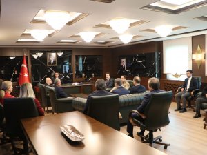 Kayapınar İ̇lçe Kaymakamı Ve Belediye Başkanvekili Arif Karaman Göreve Başladı