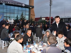 Başkan Kılca Mahalle Ziyaretlerinde Vatandaşlarla Buluştu