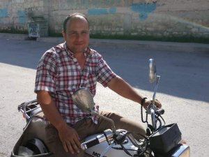 Kamyonun Fırlayan Tekerinin Çarptığı Motosikletli Genç Hayatını Kaybetti