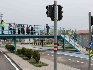 Diyarbakır’da Minik Öğrencilere Trafik Eğitimi