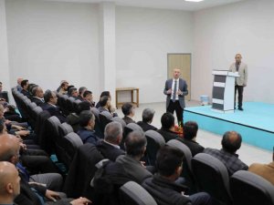 Ağrı’da Okul Ve Kurum Yöneticilerine Yönelik Mesleki Gelişim Seminerleri Başladı