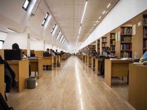 Öğrenci Odaklı Anadolu Üniversitesi Kütüphanesi 7/24 Hizmet Veriyor