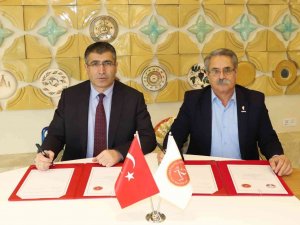 Nevü Ve Eğitim-i̇ş Sendikası Arasında Lisansüstü Eğitim Alanında Protokol İmzalandı