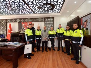 Denetimlerde Polise Rüşvet Teklif Eden Sürücü Hakkında İşlem Yapıldı