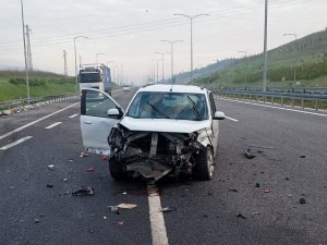 Manisa’da İki Otomobil Çarpıştı: 5 Yaralı