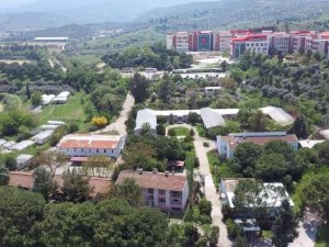 Burada Öğrenciler Hem Öğreniyor, Hem Deneyim Kazanıyor