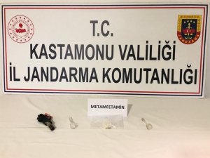 Uyuşturucu Madde İle Yakalanan Şahıs Gözaltına Alındı