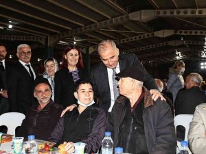 İ̇ftar Bereketi İ̇lbade Mahallesi’nde Yaşandı