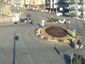 Niğde’de 2 Kişi Kaza Sırasında Araçtan Böyle Fırladı
