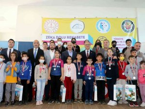 Akıl Ve Zeka Oyunları Turnuvasında Ödüller Sahiplerini Buldu