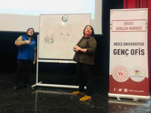 Öğrencilere "Düşünme Becerileri" Eğitimi Verildi