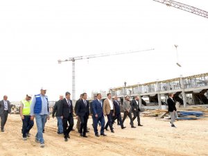 Dünya Kayısı Ticaret Merkezi İnşaatı Yükseliyor