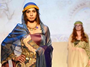 Kültürel Mirasa Defile İle Dikkat Çekildi