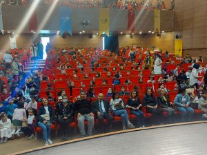 Çocuklar ‘Palyaçolar Sokağı’ İle Eğlendi