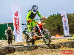 İ̇zmok Süper Enduro Şampiyonası’ndan Kupalarla Döndü