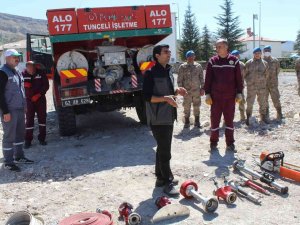 Çemişgezek’te Jandarma Ve Güvenlik Korucularına Yangınla Mücadele Eğitimi