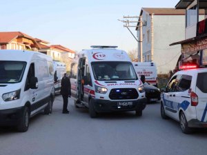 Sakarya’da İftar Vakti Aile Kavgası: 3 Yaralı