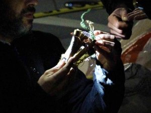 Temizlik Görevlileri Fark Etti, Polis Alarma Geçti: Tokat’ta Dinamit Görünümlü Saat Paniği