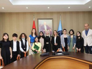 Aü Rektörü Özkan: “Öğrencilerimiz Başarıları İle Üniversitemizi Ülkemize Ve Dünyaya Anlatıyor”