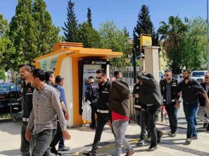 Şanlıurfa’da Tütün Kaçakçılarına Operasyon: 15 Gözaltı