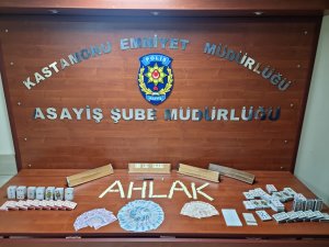 Kastamonu’da Kumar Baskını: 10 Kişiye Para Cezası Kesildi
