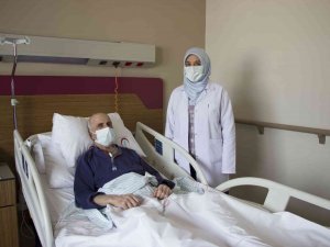 Tıbbi Onkoloji Uzmanı Doç. Dr. Asude Aksoy, “Hastalarımıza Tıbbın Gerektirdiği En Güncel Tedavileri Multidisipliner Tedavi Yaklaşımıyla Sunuyoruz”