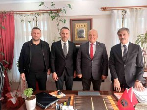 Başkan Alemdar Ve Tever Serdivanlılarla Buluştu